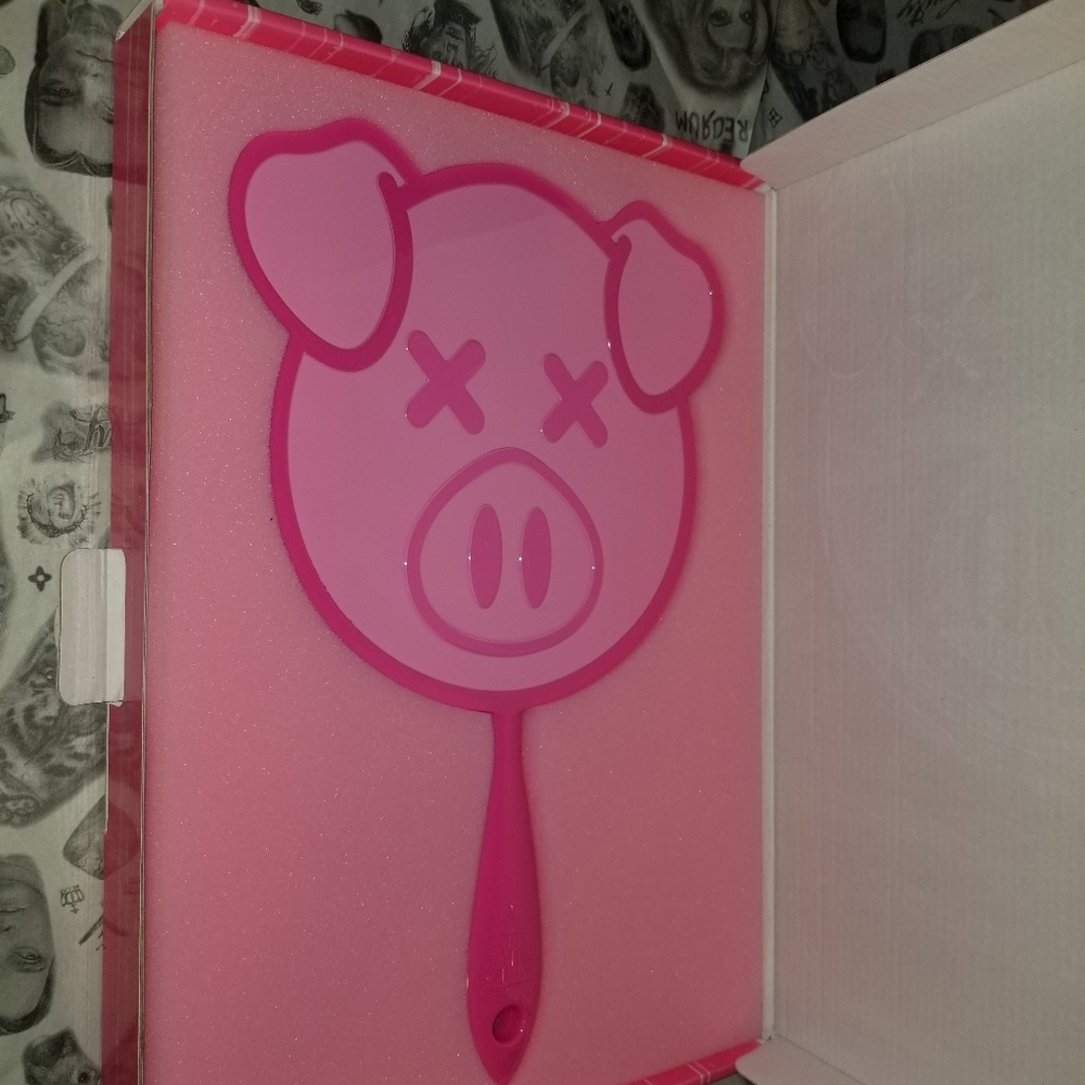 Jeffree Star X Shane Dawson Pink  Pig Mirror